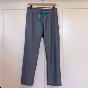 Figs Women’s Livingston scrub bottoms